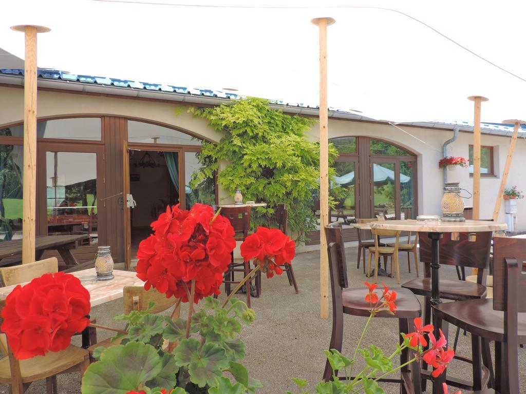 Hotel Le Grand Chalet Foncine-le-Haut Luaran gambar